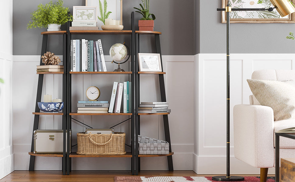 Industrieel boekenrek