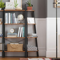 Industrieel boekenrek